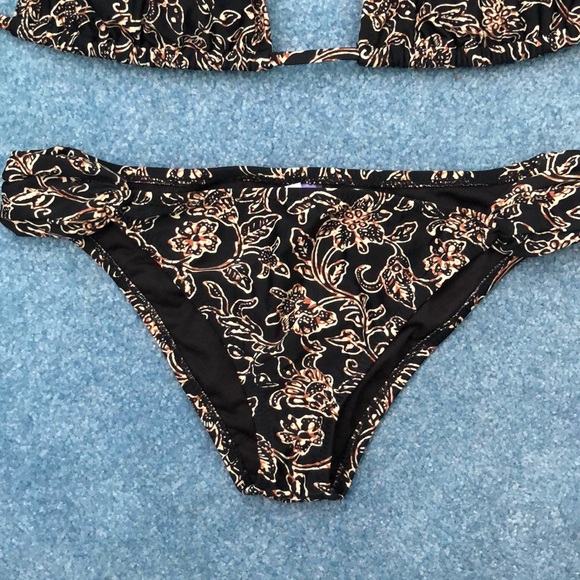 Bikini set - Picture 2 of 4